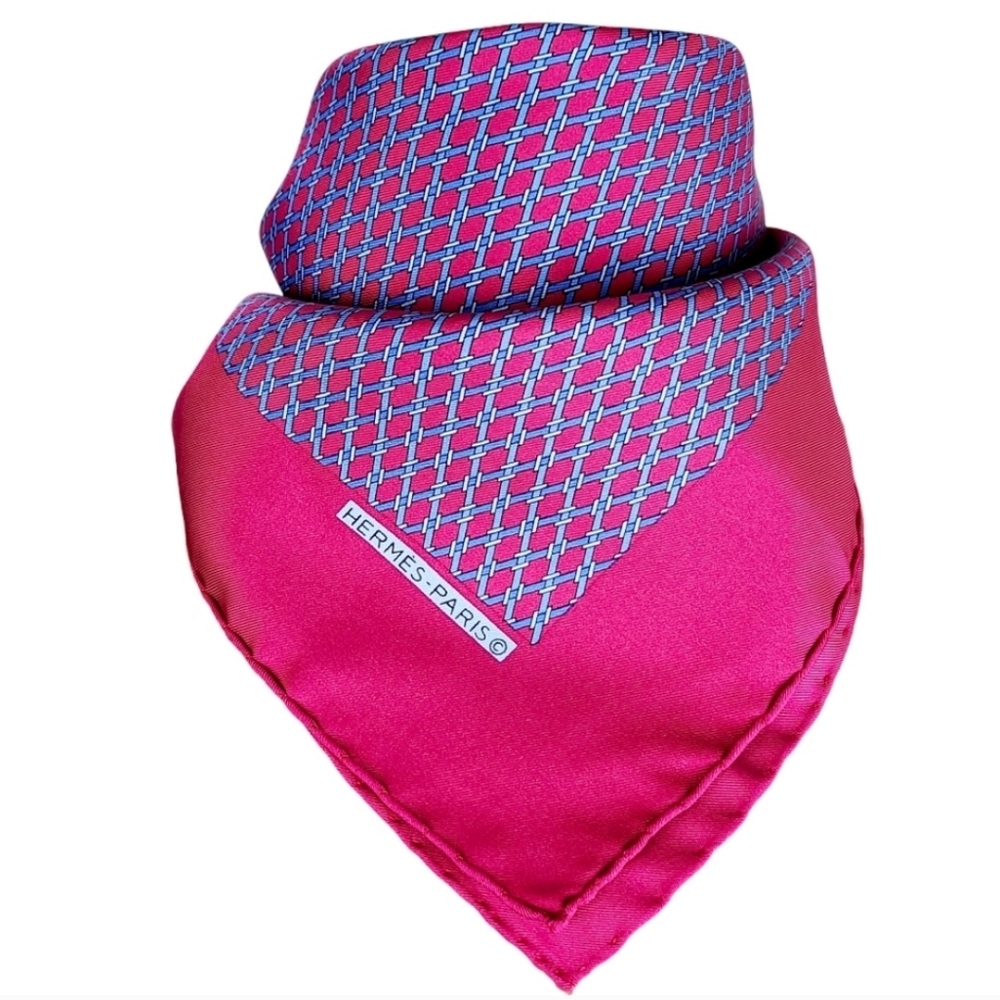 Hermes small silk patterned scarf 💟